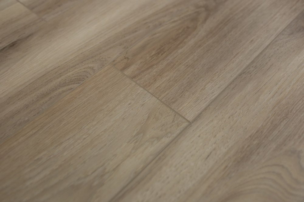 Замковая ПВХ плитка "Art Tile" Клён Фог (1220*152*5 мм) — купить в Обнинске