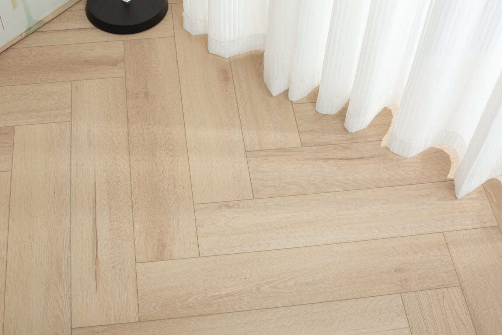 Плитка SPC "OneFloor" 3032 А,В  ЁЛКА (640*128*4 мм) — купить в Обнинске