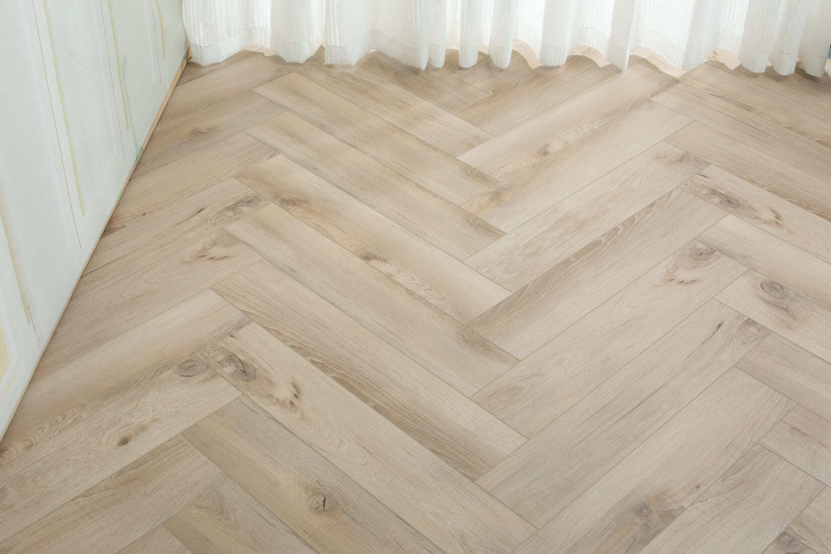 Плитка SPC "OneFloor" 3009 А,В  ЁЛКА (640*128*4 мм) — купить в Обнинске