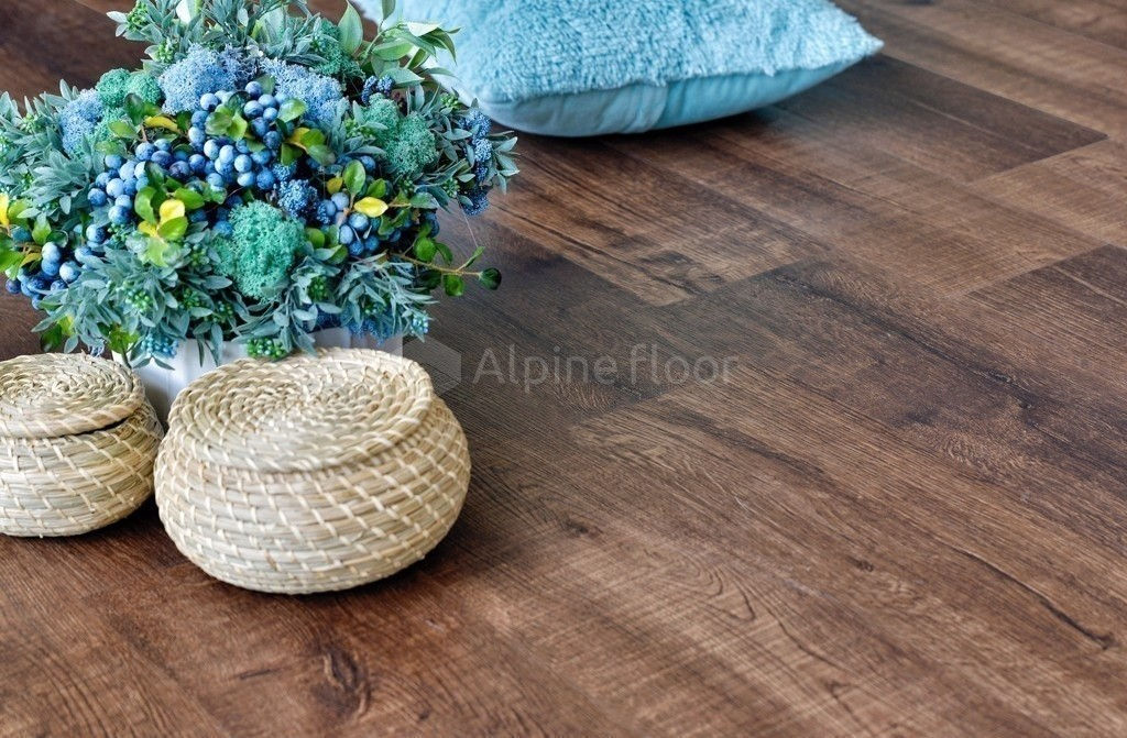 Замковая ПВХ плитка "Alpine Floor" Дуб Мокка Синхронное тиснение  (1220*183*6мм) — купить в Обнинске