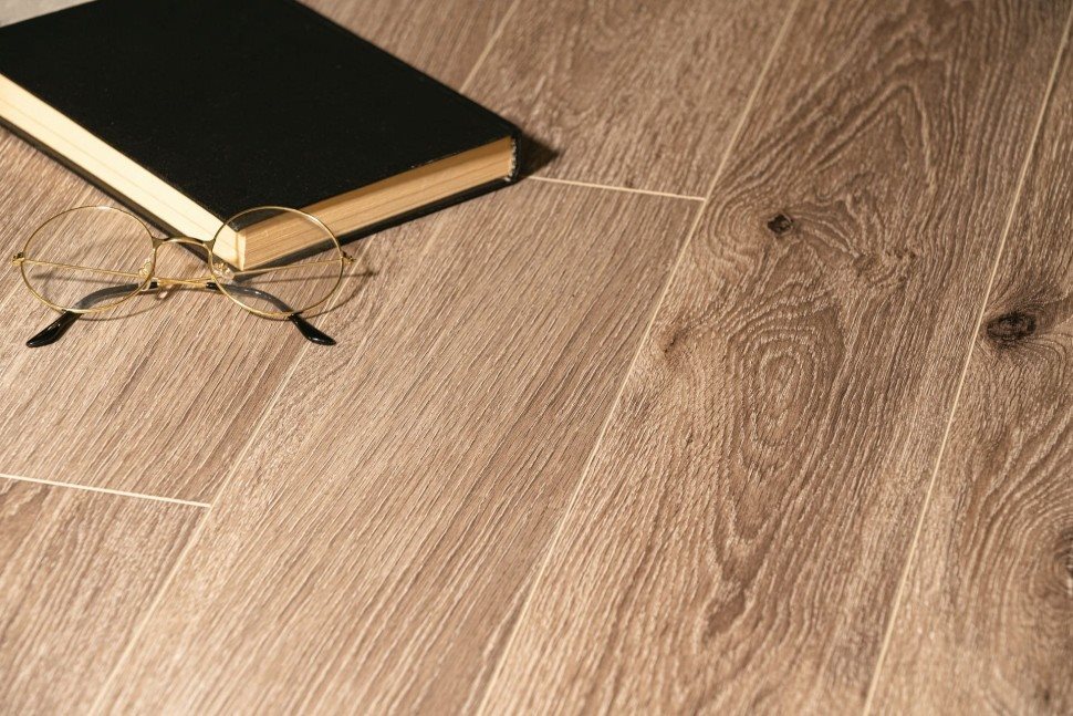 Виниловый ламинат "Bonkeel" Style Дуб Матира (1200*125*4 мм) — купить в Обнинске