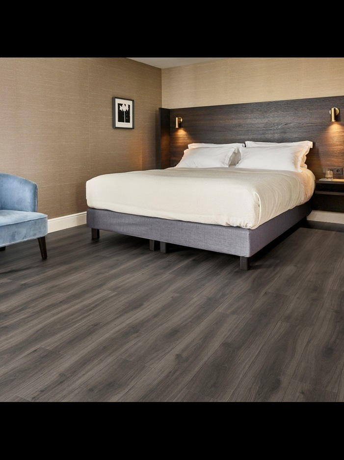 Замковая ПВХ плитка Tradition Oak 890 (1251*189*5 мм) — купить в Обнинске