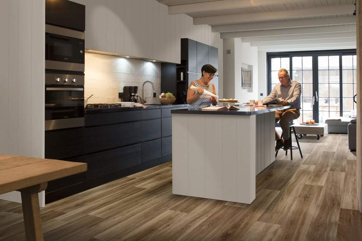 Замковая ПВХ плитка "Berry Alloc" Pureclick 55 LIME OAK 966D (204*1326*5 мм) — купить в Обнинске