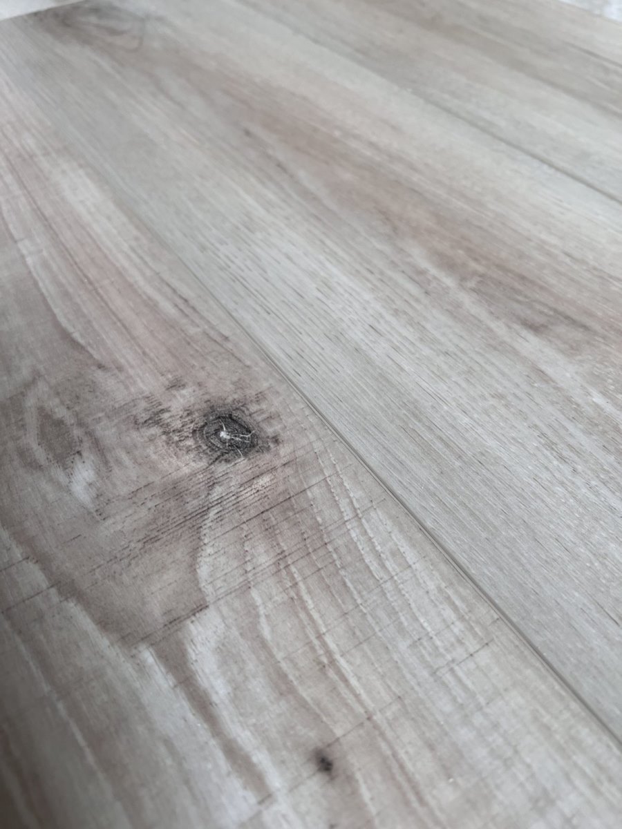 SPC ламинат "OneFloor" ЕСО 5021 (4V фаска) (1220*184*4 мм) — купить в Обнинске