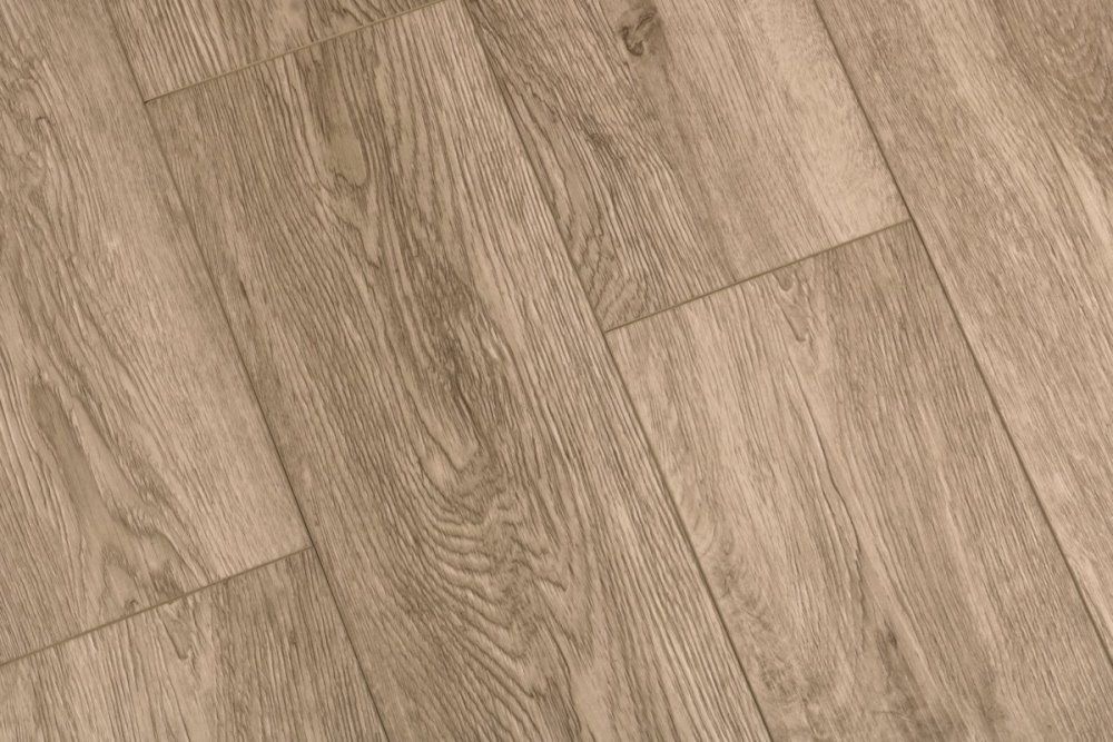 LVT плитка "Profield" Дуб Мадейра (915,4*152,4*2,5 мм) — купить в Обнинске